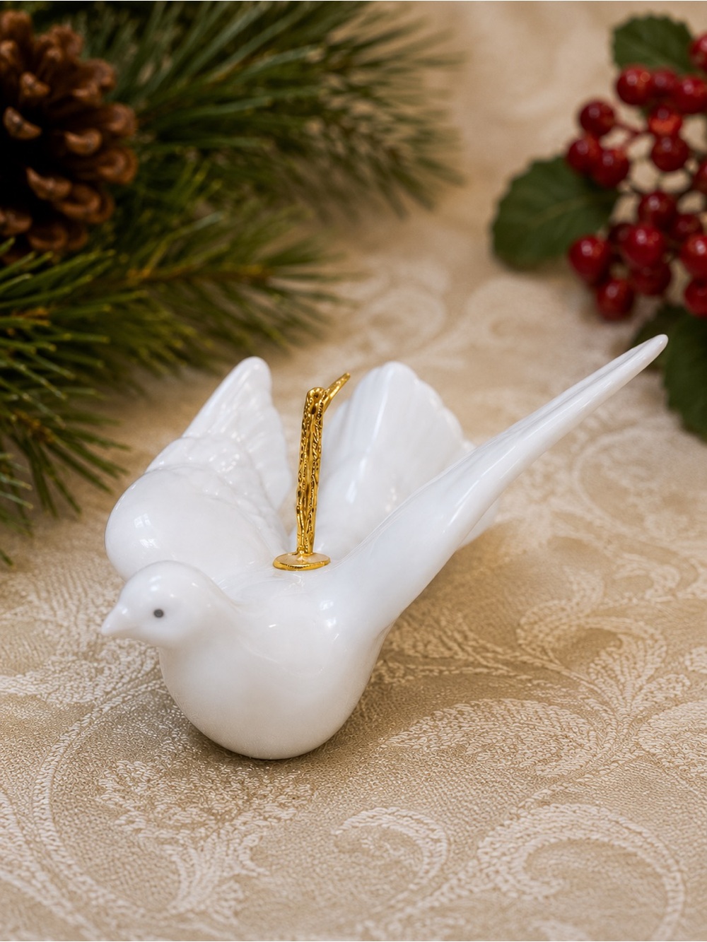 Lladro Flying Dove Porcelain Christmas Ornament 3.5” w/ Box  6267